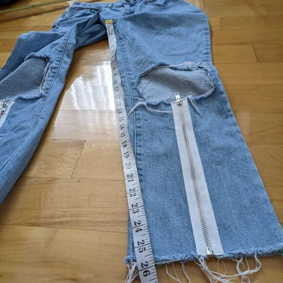 The ragged priest Mom distressed jeans size 26 @A3 - Picture 5 of 11